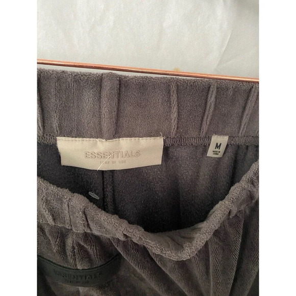 Fear Of God Essentials Velour Shorts Women’s Size Medium In Gray Patch - Picture 8 of 10